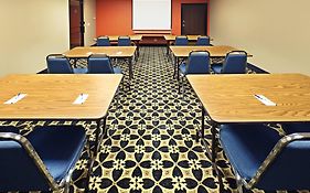 Holiday Inn Express Fayetteville Arkansas 2*